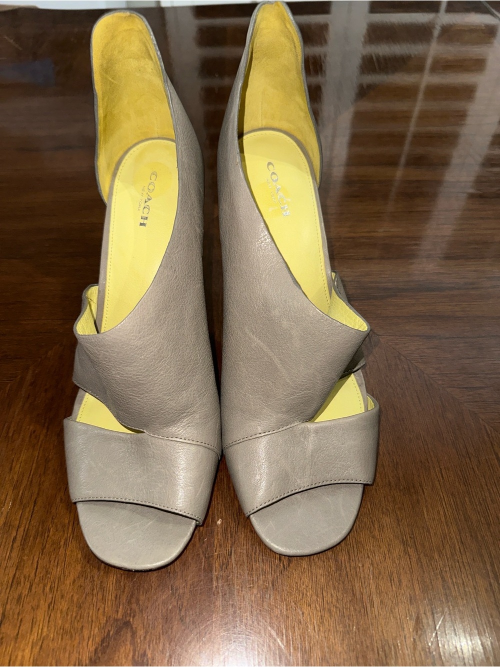 COACH Women's Taupe Leather Open-Toe Heels with Yellow/Green Insole size 11B